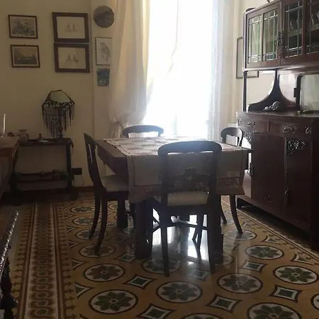 Casa Lucia Vicino Al Mare 008055-lt-0656 Sanremo